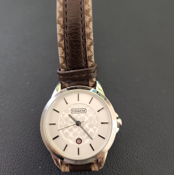 Coach watch - Picture 1 of 1